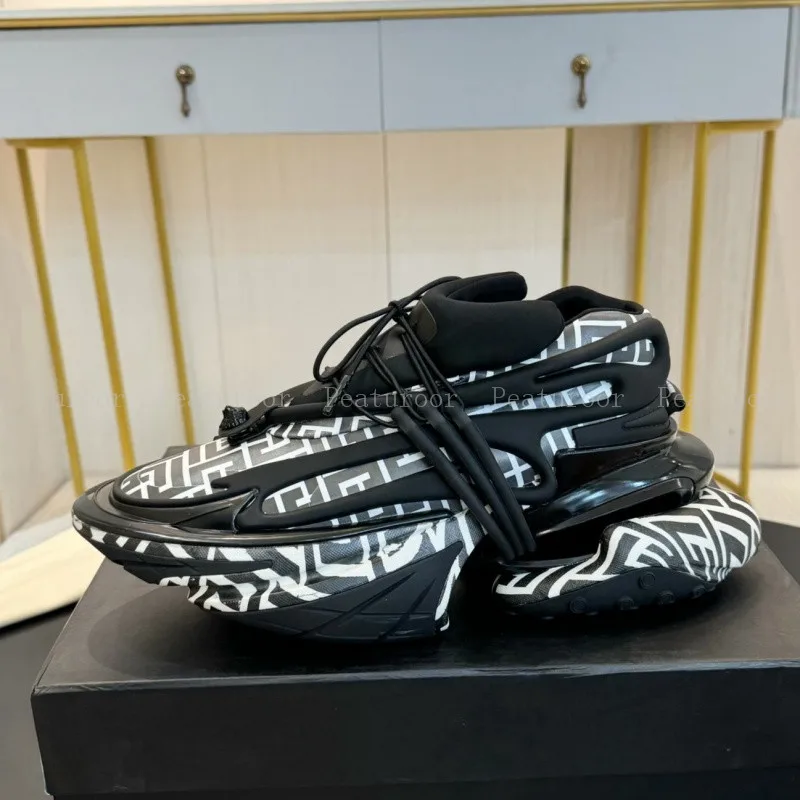 2025 Fashion Men Sneakers Plus - Running Gear Ladies incelemesi ve fiyatı