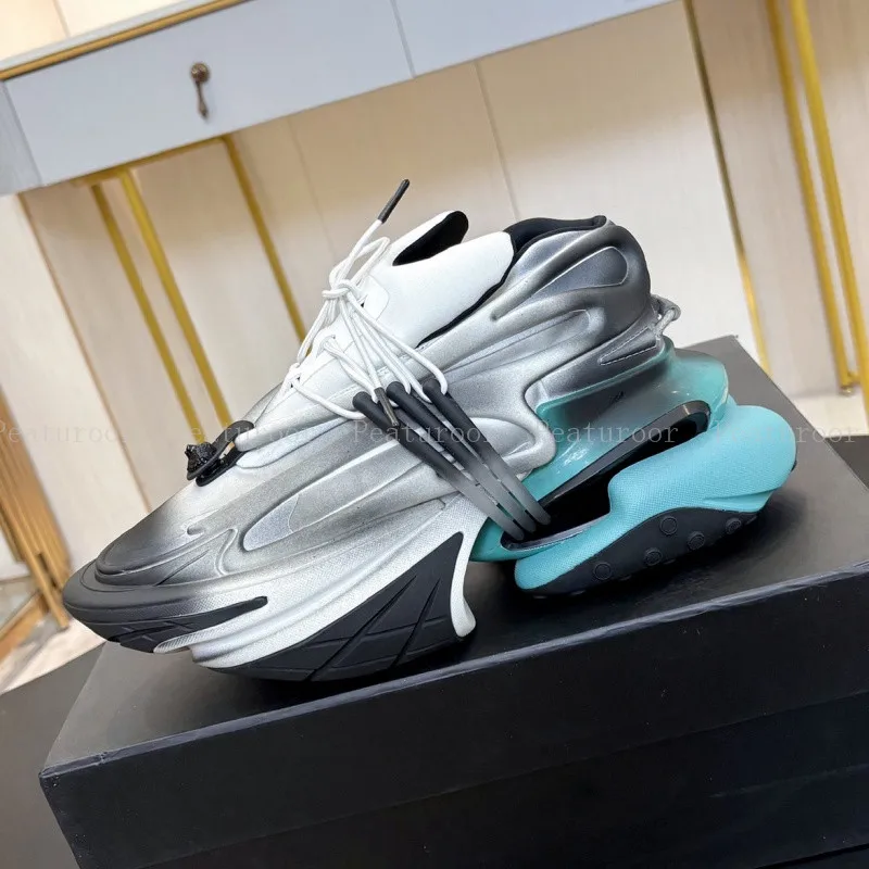 2025 Fashion Men Sneakers Plus - Running Gear Ladies incelemesi ve fiyatı